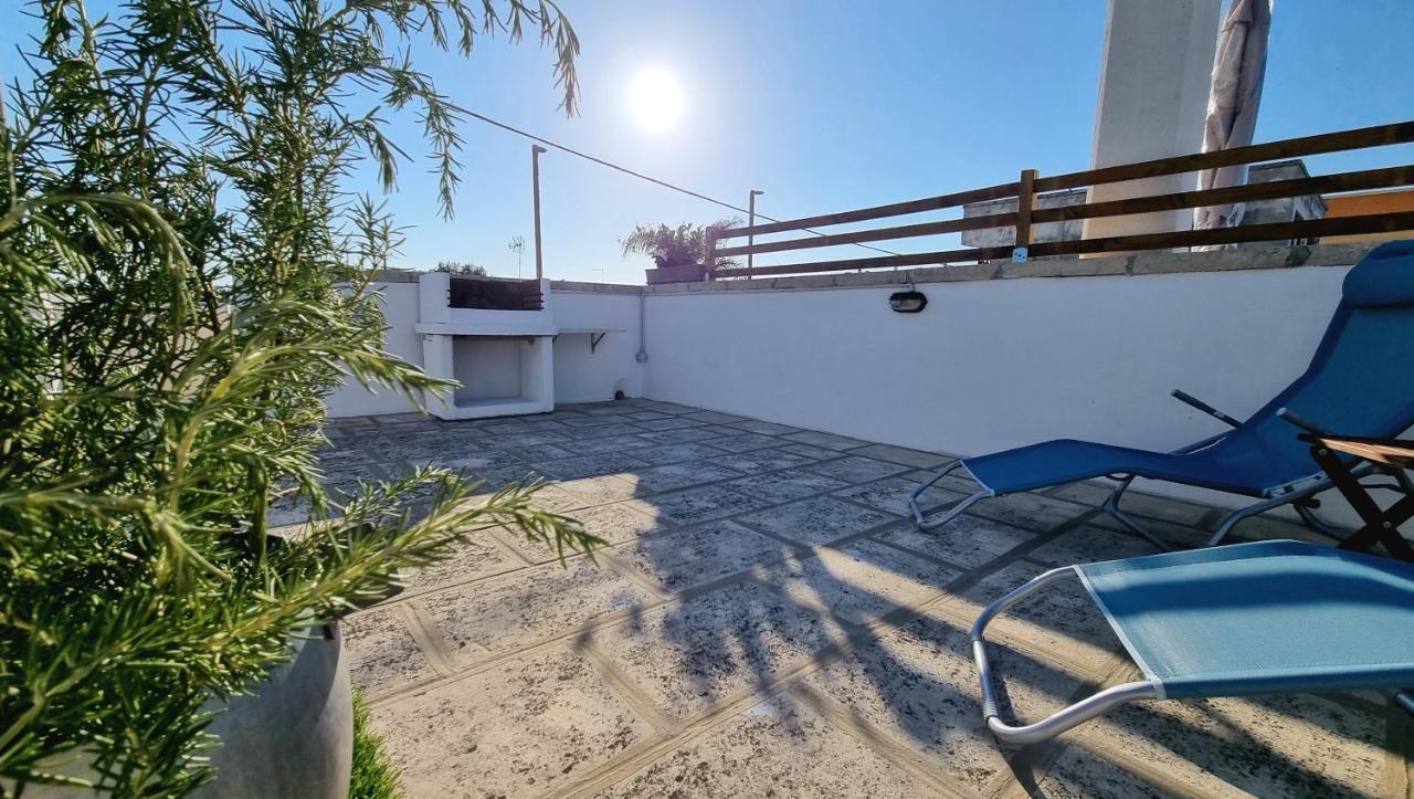 La Terrazza Dei Nonni Apartment Torre Specchia Ruggeri Exterior photo