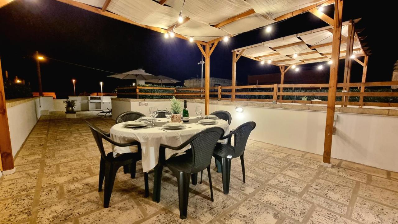 La Terrazza Dei Nonni Apartment Torre Specchia Ruggeri Exterior photo